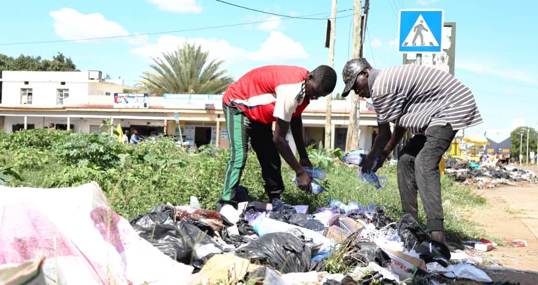 Street Boys Fill Gap Amid 60% Plastic Crisis
